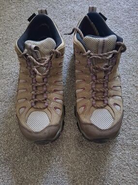 OBOZ Hiking Shoes Ladies 8 Brown Purple